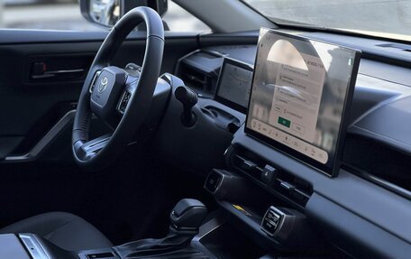 Toyota RAV4, 2026 год, 4 190 000 рублей, 29 фотография