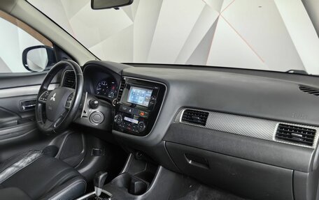 Mitsubishi Outlander III рестайлинг 3, 2014 год, 1 449 000 рублей, 13 фотография