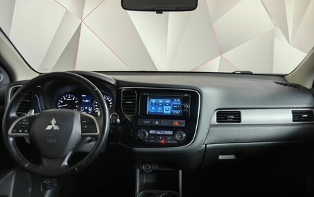 Mitsubishi Outlander III рестайлинг 3, 2014 год, 1 449 000 рублей, 15 фотография
