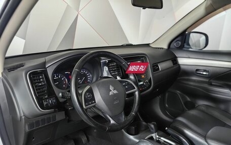 Mitsubishi Outlander III рестайлинг 3, 2014 год, 1 449 000 рублей, 19 фотография