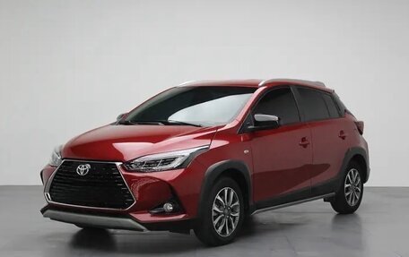 Toyota Yaris XP150 рестайлинг, 2023 год, 1 180 000 рублей, 1 фотография