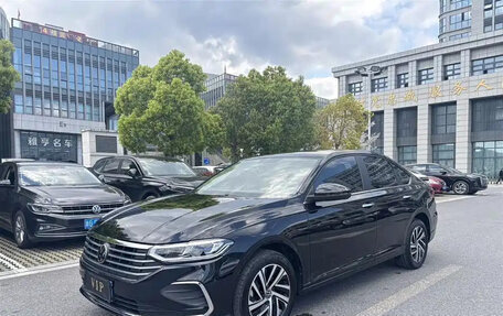 Volkswagen Lavida, 2023 год, 1 053 777 рублей, 1 фотография