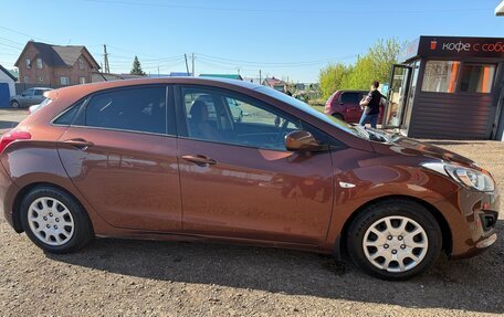 Hyundai i30 II рестайлинг, 2013 год, 730 000 рублей, 2 фотография