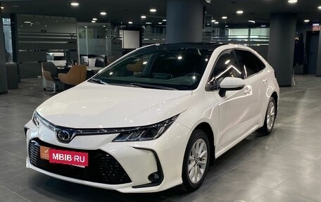 Toyota Corolla, 2021 год, 1 930 000 рублей, 3 фотография