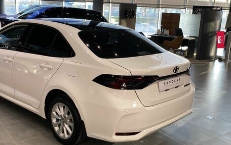 Toyota Corolla, 2021 год, 1 930 000 рублей, 5 фотография