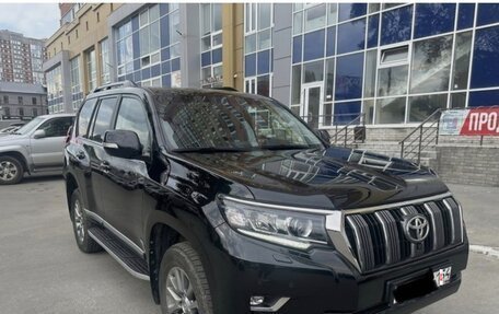 Toyota Land Cruiser Prado 150 рестайлинг 2, 2018 год, 5 600 000 рублей, 8 фотография