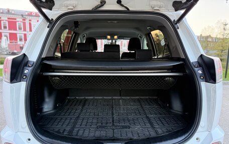 Toyota RAV4, 2017 год, 2 680 000 рублей, 17 фотография