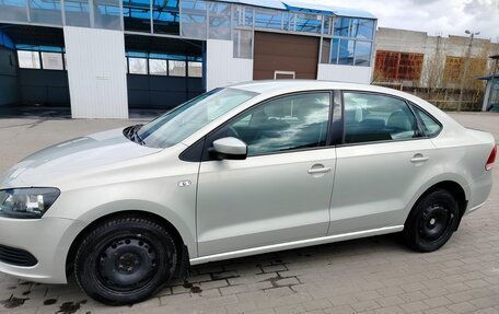 Volkswagen Polo VI (EU Market), 2012 год, 1 500 000 рублей, 3 фотография
