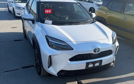 Toyota Yaris Cross, 2022 год, 1 450 000 рублей, 1 фотография