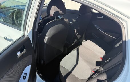 Hyundai Solaris II рестайлинг, 2013 год, 1 030 000 рублей, 8 фотография