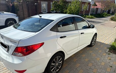 Hyundai Solaris II рестайлинг, 2013 год, 1 030 000 рублей, 3 фотография