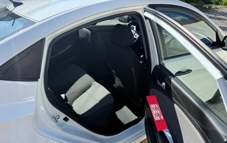 Hyundai Solaris II рестайлинг, 2013 год, 1 030 000 рублей, 10 фотография