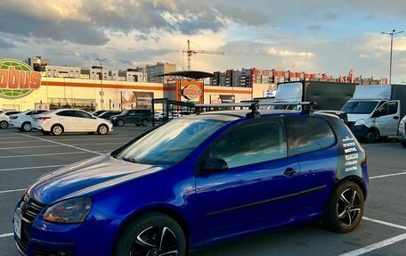 Volkswagen Golf V, 2004 год, 550 000 рублей, 2 фотография