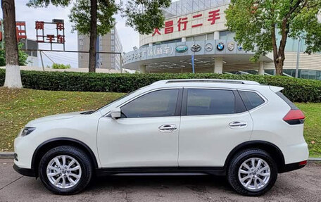 Nissan X-Trail, 2022 год, 2 000 000 рублей, 3 фотография