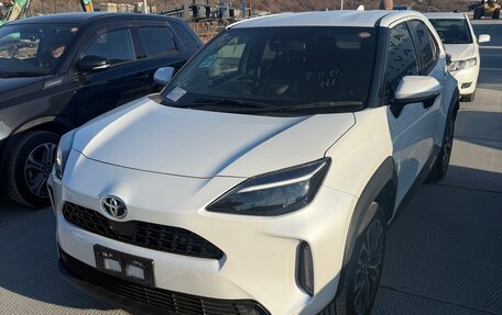 Toyota Yaris Cross, 2022 год, 1 450 000 рублей, 2 фотография