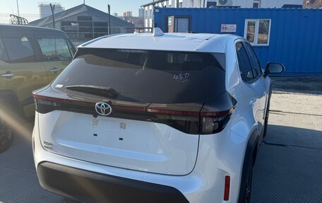 Toyota Yaris Cross, 2022 год, 1 450 000 рублей, 5 фотография