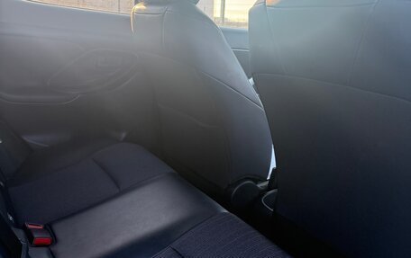 Toyota Yaris Cross, 2022 год, 1 450 000 рублей, 10 фотография