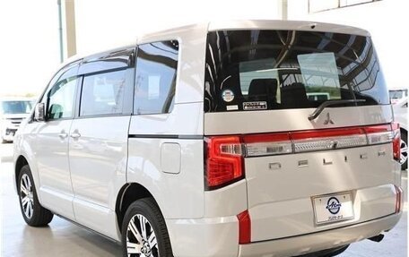 Mitsubishi Delica D:5 I, 2023 год, 2 880 000 рублей, 6 фотография