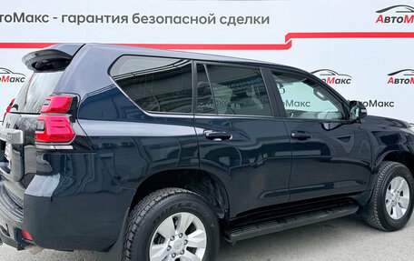 Toyota Land Cruiser Prado 150 рестайлинг 2, 2018 год, 3 990 000 рублей, 4 фотография