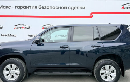 Toyota Land Cruiser Prado 150 рестайлинг 2, 2018 год, 3 990 000 рублей, 6 фотография