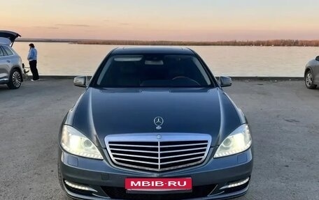 Mercedes-Benz S-Класс, 2011 год, 1 250 000 рублей, 1 фотография