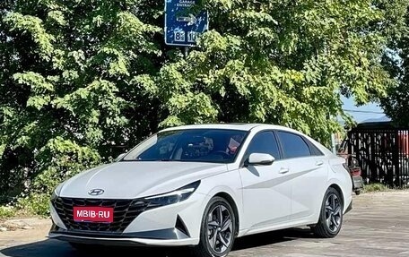 Hyundai Elantra, 2021 год, 1 050 000 рублей, 1 фотография