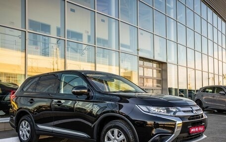 Mitsubishi Outlander III рестайлинг 3, 2018 год, 1 798 000 рублей, 1 фотография