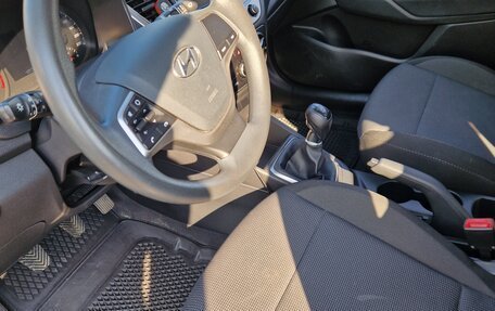 Hyundai Solaris II рестайлинг, 2020 год, 1 550 000 рублей, 10 фотография
