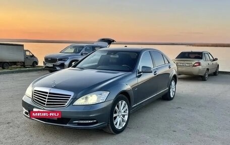 Mercedes-Benz S-Класс, 2011 год, 1 250 000 рублей, 3 фотография