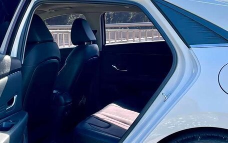 Hyundai Elantra, 2021 год, 1 050 000 рублей, 9 фотография