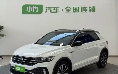 Volkswagen T-Roc I, 2023 год, 2 150 000 рублей, 3 фотография