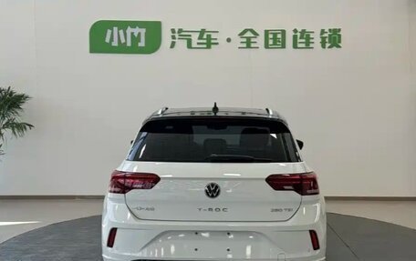 Volkswagen T-Roc I, 2023 год, 2 150 000 рублей, 7 фотография