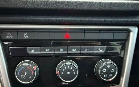 Volkswagen T-Roc I, 2023 год, 2 150 000 рублей, 15 фотография