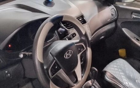 Hyundai Solaris II рестайлинг, 2011 год, 799 000 рублей, 4 фотография
