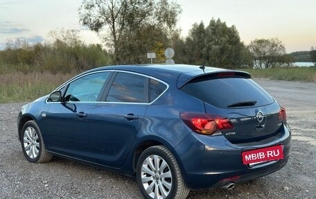 Opel Astra J, 2011 год, 654 000 рублей, 5 фотография