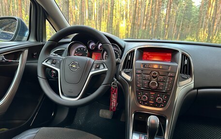 Opel Astra J, 2011 год, 654 000 рублей, 15 фотография