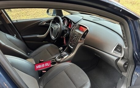 Opel Astra J, 2011 год, 654 000 рублей, 13 фотография