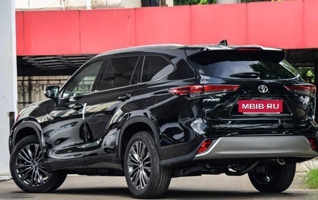 Toyota Highlander, 2026 год, 4 899 000 рублей, 5 фотография