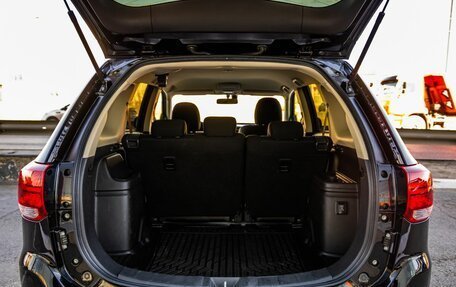 Mitsubishi Outlander III рестайлинг 3, 2018 год, 1 798 000 рублей, 36 фотография