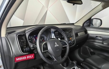 Mitsubishi Outlander III рестайлинг 3, 2013 год, 1 179 000 рублей, 19 фотография