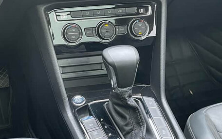 Volkswagen Tiguan II, 2021 год, 1 643 000 рублей, 16 фотография