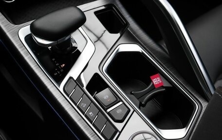 Geely Tugella FY11, 2023 год, 3 000 000 рублей, 17 фотография