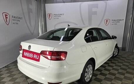 Volkswagen Jetta VI, 2015 год, 1 000 000 рублей, 6 фотография