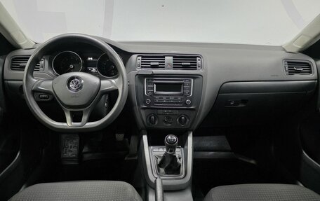 Volkswagen Jetta VI, 2015 год, 1 000 000 рублей, 7 фотография