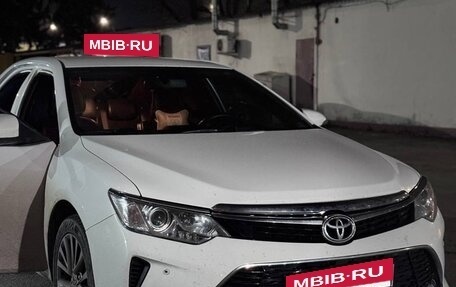 Toyota Camry, 2012 год, 1 350 000 рублей, 2 фотография