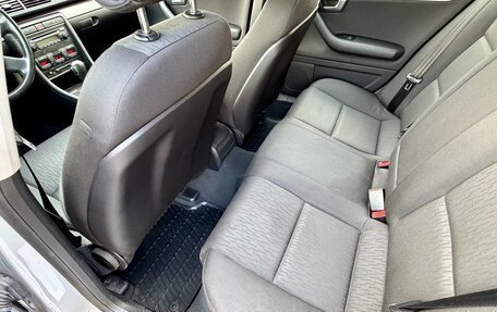 Audi A4, 2005 год, 710 000 рублей, 21 фотография