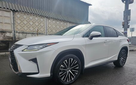 Lexus RX IV рестайлинг, 2018 год, 5 200 000 рублей, 9 фотография