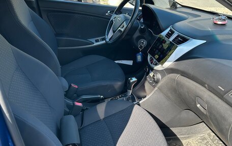 Hyundai Solaris II рестайлинг, 2011 год, 650 000 рублей, 8 фотография