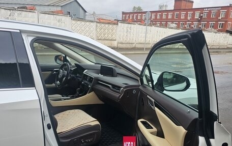 Lexus RX IV рестайлинг, 2018 год, 5 200 000 рублей, 20 фотография