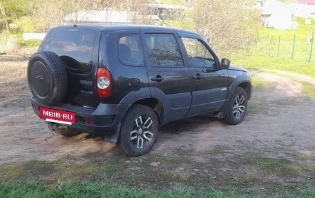 Chevrolet Niva I рестайлинг, 2013 год, 520 000 рублей, 24 фотография